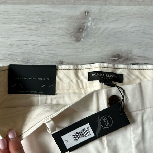 Banana Republic Core Temp Short White size 31 Nwt - Picture 6 of 7